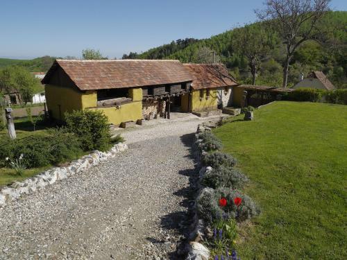 Hostal Oma's Hutte