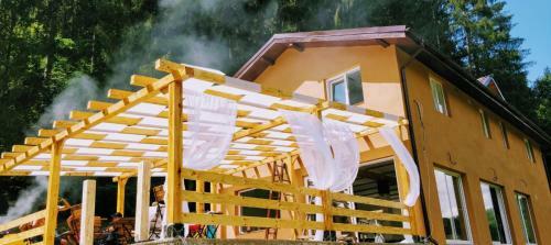Hostal Pensiunea Aventurin