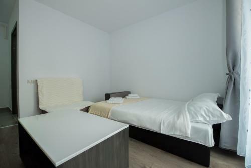 Apartamento Rezident Militari