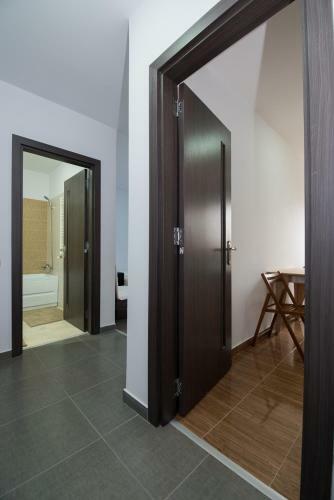 Apartamento Rezident Militari