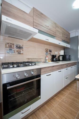 Apartamento Rezident Militari