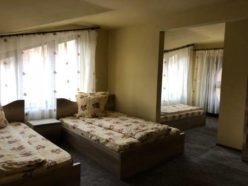 Albergue Pensiunea Mirela Pe?tera Ur?ilor