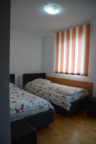 Hostal Baza Sportiva Adelina