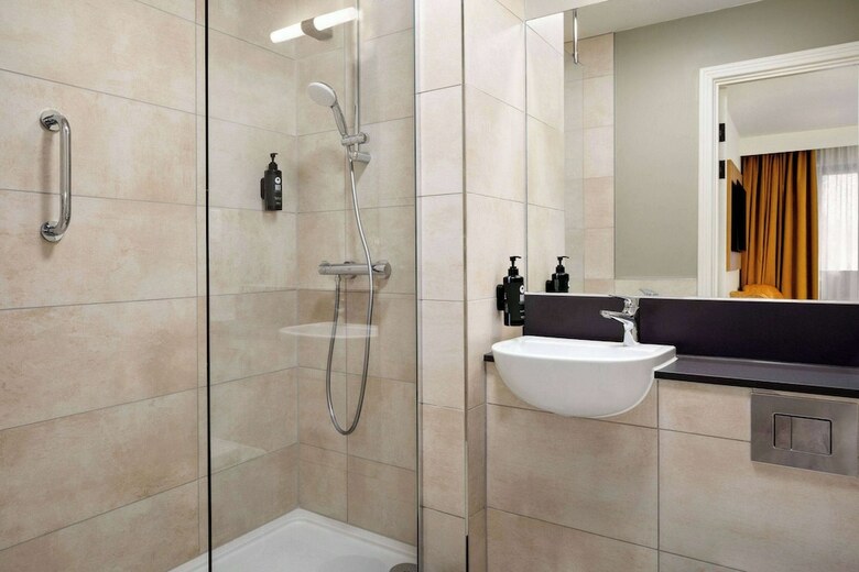 Hotel Super 8 By Wyndham Durham