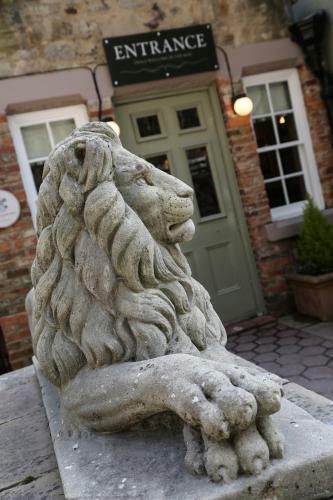 Kings Lodge Hotel