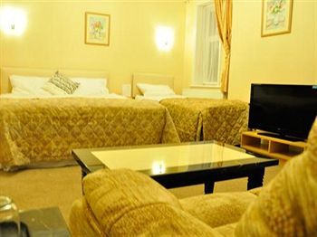 Hostal Gatwick Inn