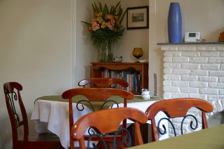 Hostal Castle House Guest House