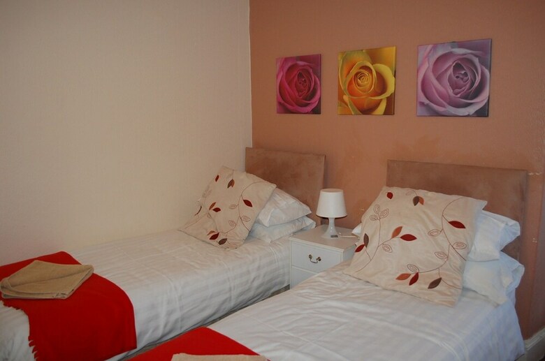 Bed & Breakfast Crystal House Hotel