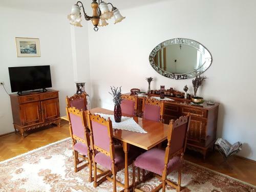 Casa Bunicilor