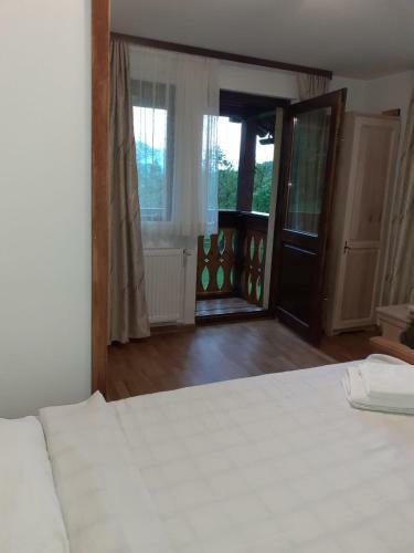 Casa ?tefana