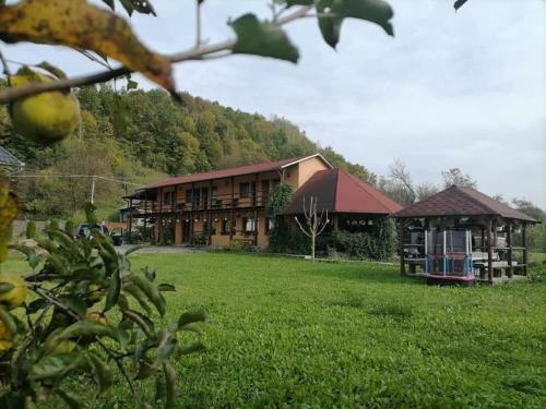 Hostal Popasul Din Cornesti