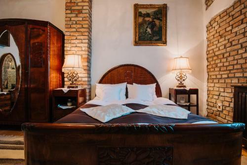 Hotel Molnos Kuria Pension