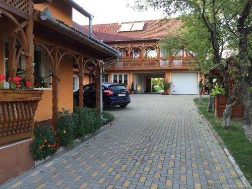 Hostal Pensiunea Feny?