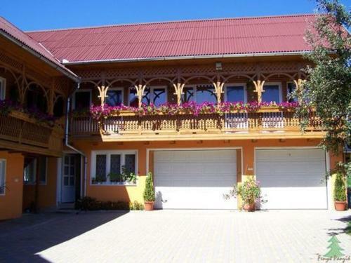 Hostal Pensiunea Feny?