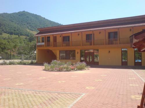Hostal Pensiunea Popasul Dacilor