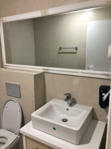 Adry Aparthotel