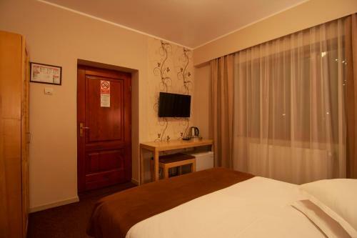 Hostal Casa Din Parc