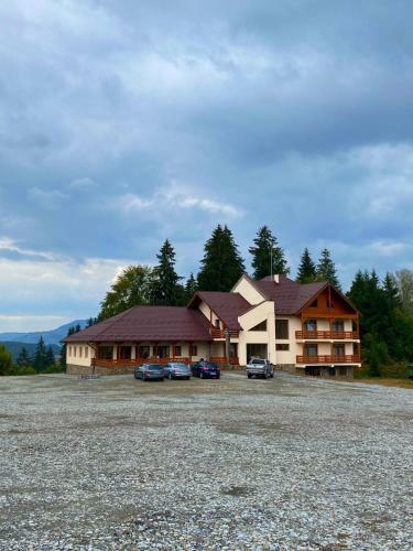 Agroturismo Pensiunea Bradul
