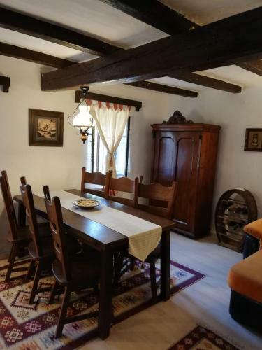 Grandpas' House (casa Bunicilor)