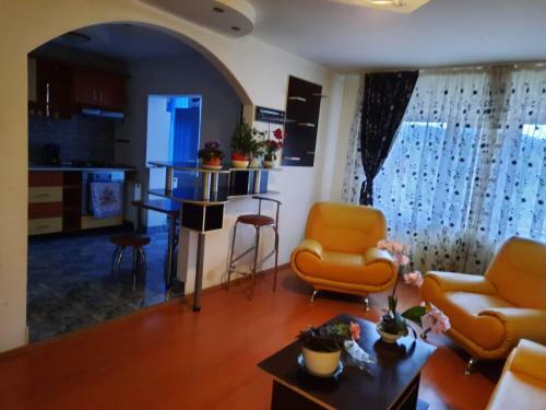 Apartament Spa?ios 3 Camere Curtea De Arge?