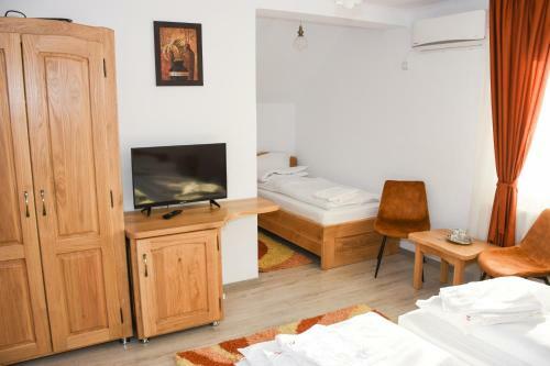 Hostal Tomis House