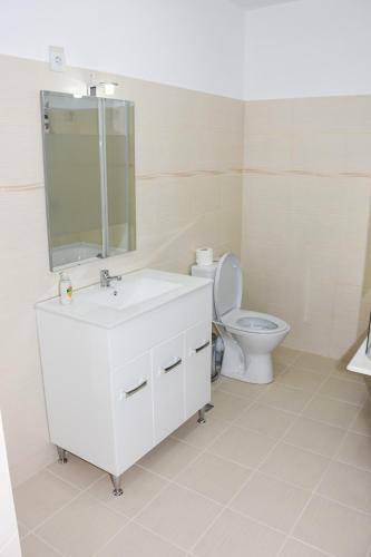 Hostal Tomis House