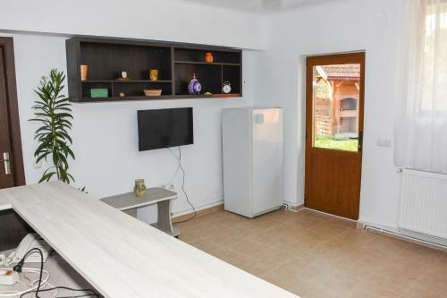 Hostal Tomis House