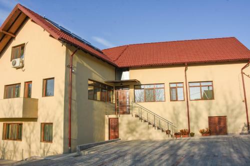 Hostal Tomis House
