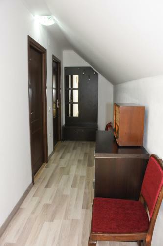 Hostal Tomis House