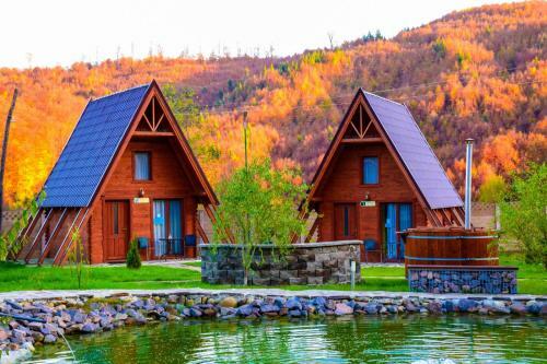 Lodge Green Property