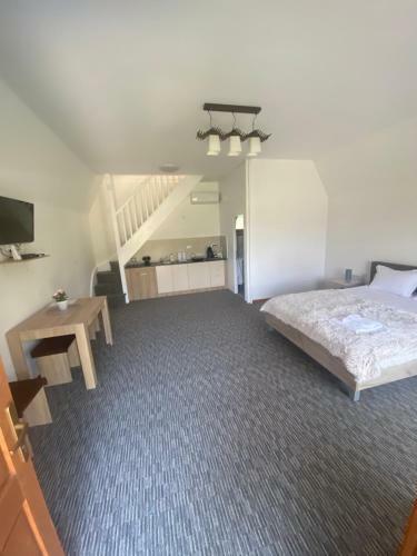 Lodge Green Property