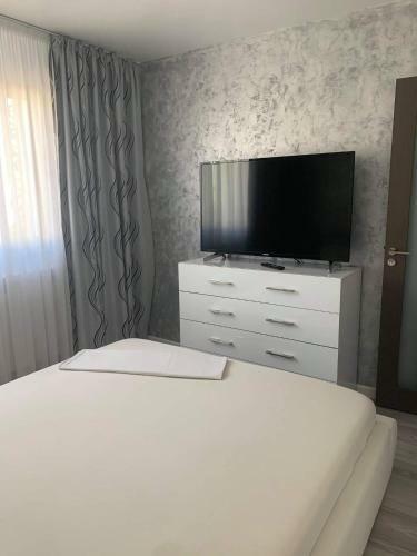 Apartamento White & Silver Luxury Suite 3 Camere Craiova