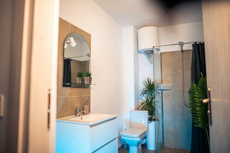 Apartamento Semineu Pat Rotund Modern Space