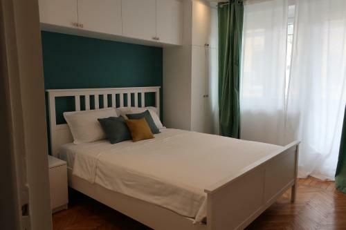 Central Apartment 2