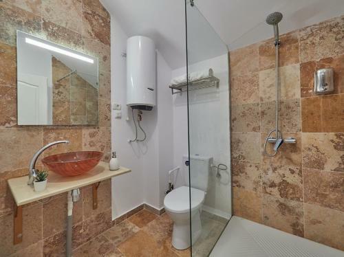 Hostal Pensiunea Raya