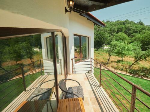 Hostal Pensiunea Raya