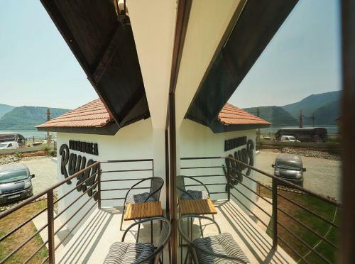 Hostal Pensiunea Raya
