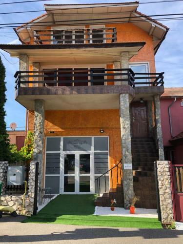 Hostal Casa B&d Residence