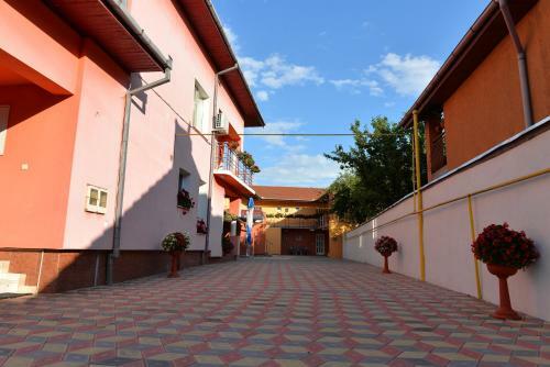 Hostal Casa Leucian