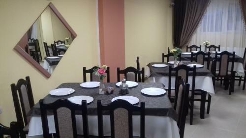 Hostal Casa Leucian