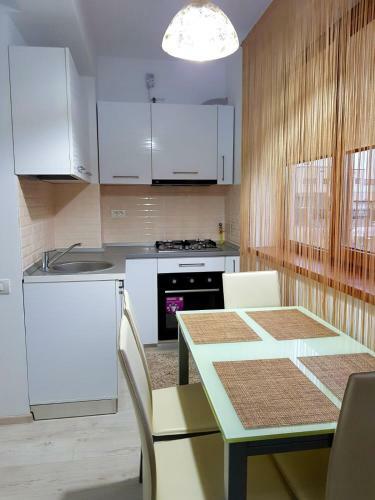 Sarah Apartment