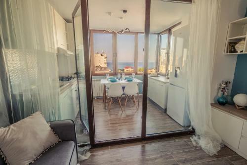 Luna Apartment