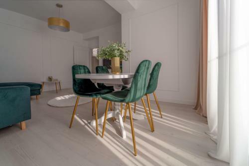 Sun & Tan Apartment