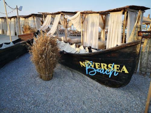 Apart Neversea