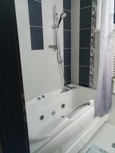 Elm 1- Black Sea Apartment