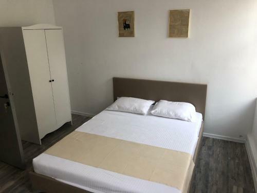 Breezy Apartament