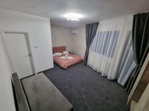 Hotel Ama World