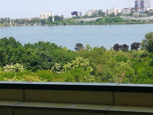 Apartament Cazino City -cu Priveli?te La Lac Si Mare