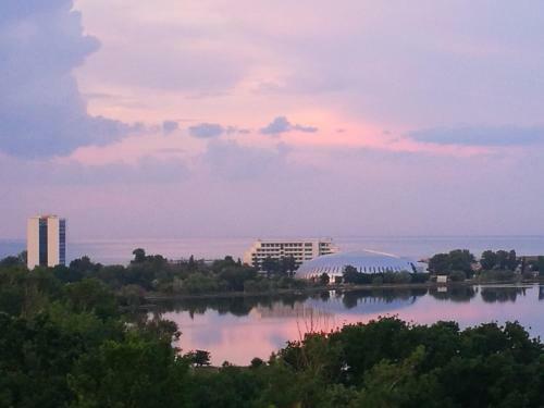 Apartament Cazino City -cu Priveli?te La Lac Si Mare