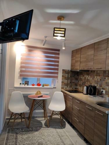 Amelie Park & Lake View Apartment